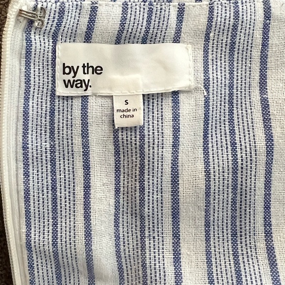 By The Way Revolve Romper Striped Bow Shortalls Blue White size S - Picture 4 of 4